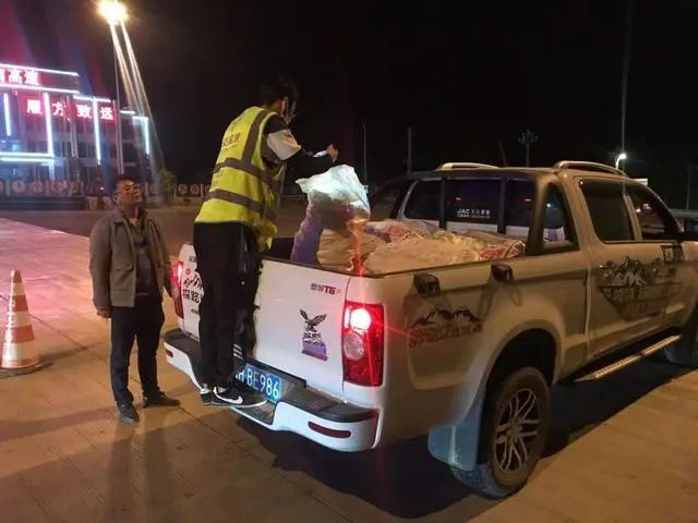 Make good use of the green link policy, and you can also take the highway for free every day during the 11-day holiday pickup truck-Figure 9